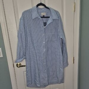 Universal Thread Blue and White Striped Long Sleeve Dress